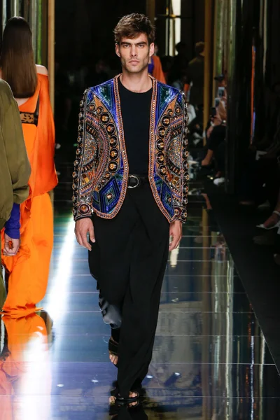 Look 21